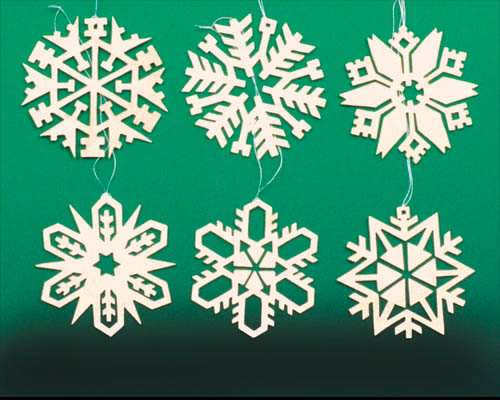 Seiffen Weihnachtshaus - Laubsägebaumbehang natur Satz 6 Schneekristalle - Bild 1