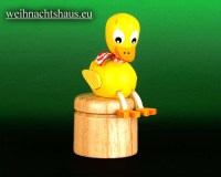Seiffen Weihnachtshaus - Drückfigur aus Holz Schnatterinchen Spielzeug zum Wackeln - Bild 1