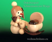 Schneemann-Wagner_2026_Neuheit_Wiege_Baby